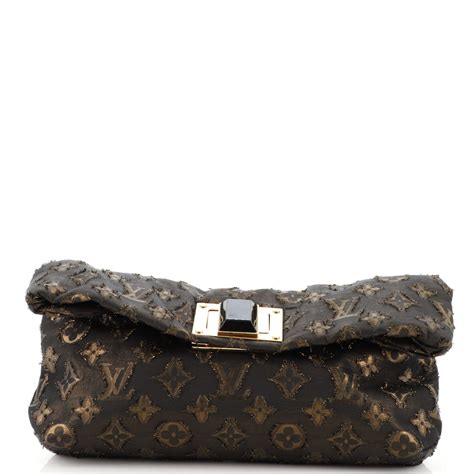 louis vuitton lurex monogram altair clutch clasp|Louis Vuitton Altair Clutch Limited Edition Monogram Lurex .